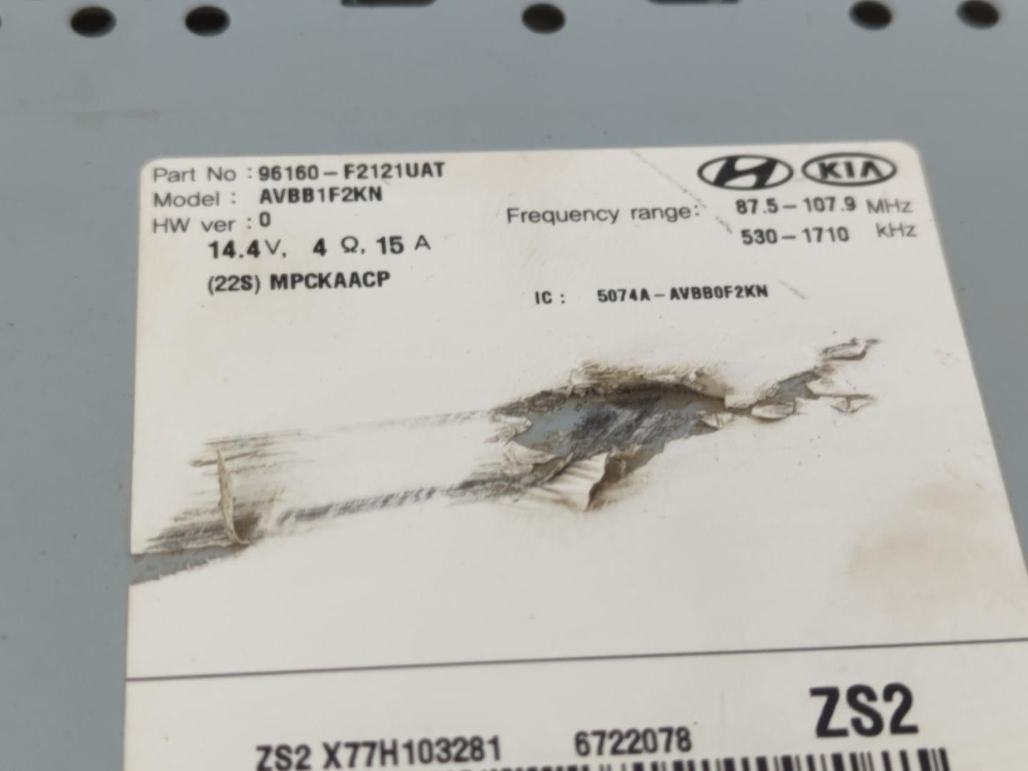 2017-2018 Hyundai Elantra Radio AM FM Cd Player Receiver Replacement P/N:96160-F2121UAT Fits Fits 2017 2018 OEM Used Auto Pa