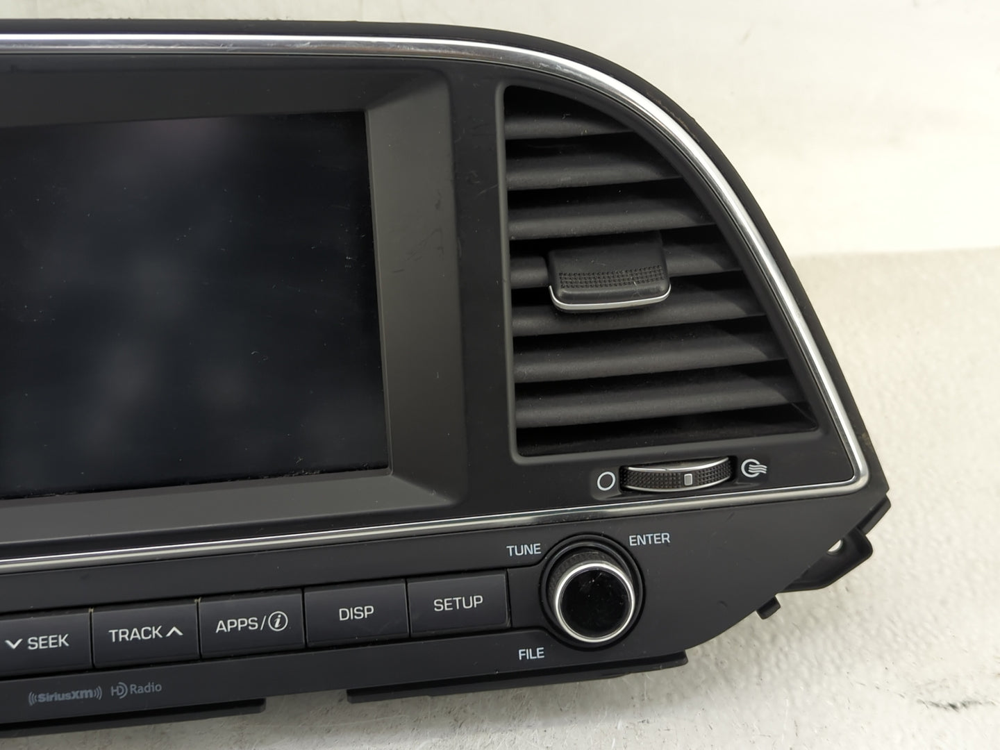 2017-2018 Hyundai Elantra Radio AM FM Cd Player Receiver Replacement P/N:96160-F2100UAT Fits Fits 2017 2018 OEM Used Auto Pa