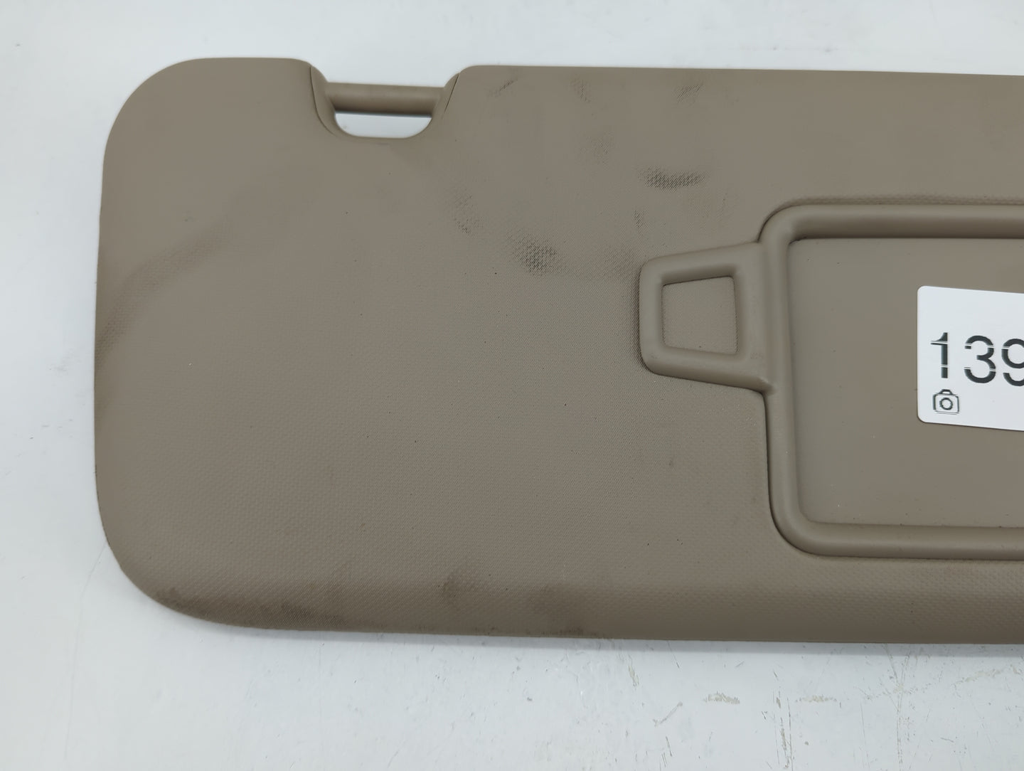 2017-2020 Hyundai Elantra Sun Visor Shade Replacement Passenger Right Mirror Fits Fits 2017 2018 2019 2020 OEM Used Auto Par