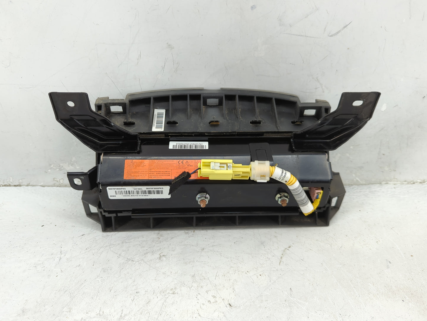 2016-2017 Hyundai Elantra Air Bag Driver Left Knee OEM P/N:56970F3000PKG Fits Fits 2016 2017 OEM Used Auto Parts - Oemusedau