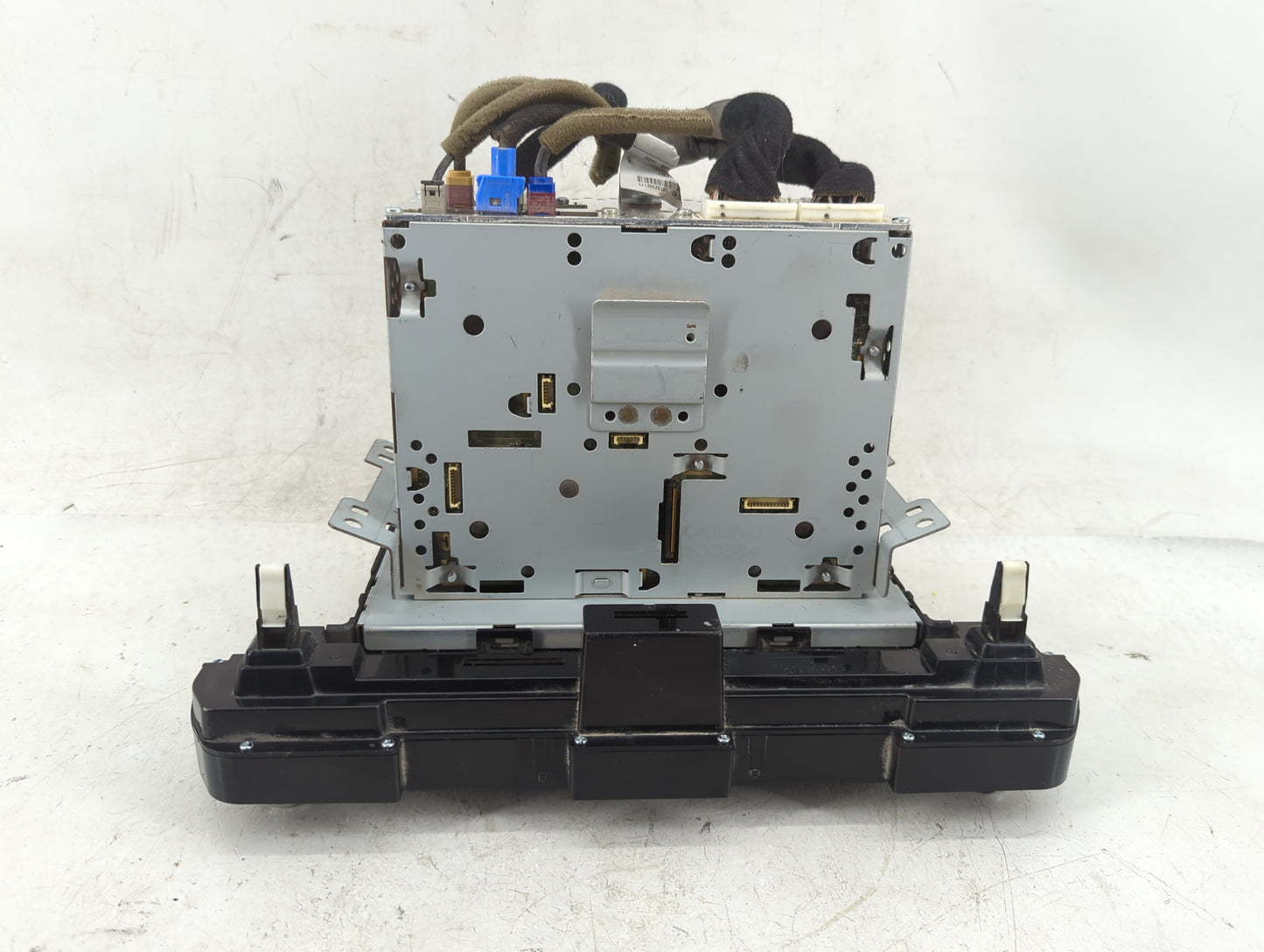 2017-2018 Hyundai Elantra Radio AM FM Cd Player Receiver Replacement P/N:96160-F2100UAT Fits Fits 2017 2018 OEM Used Auto Pa