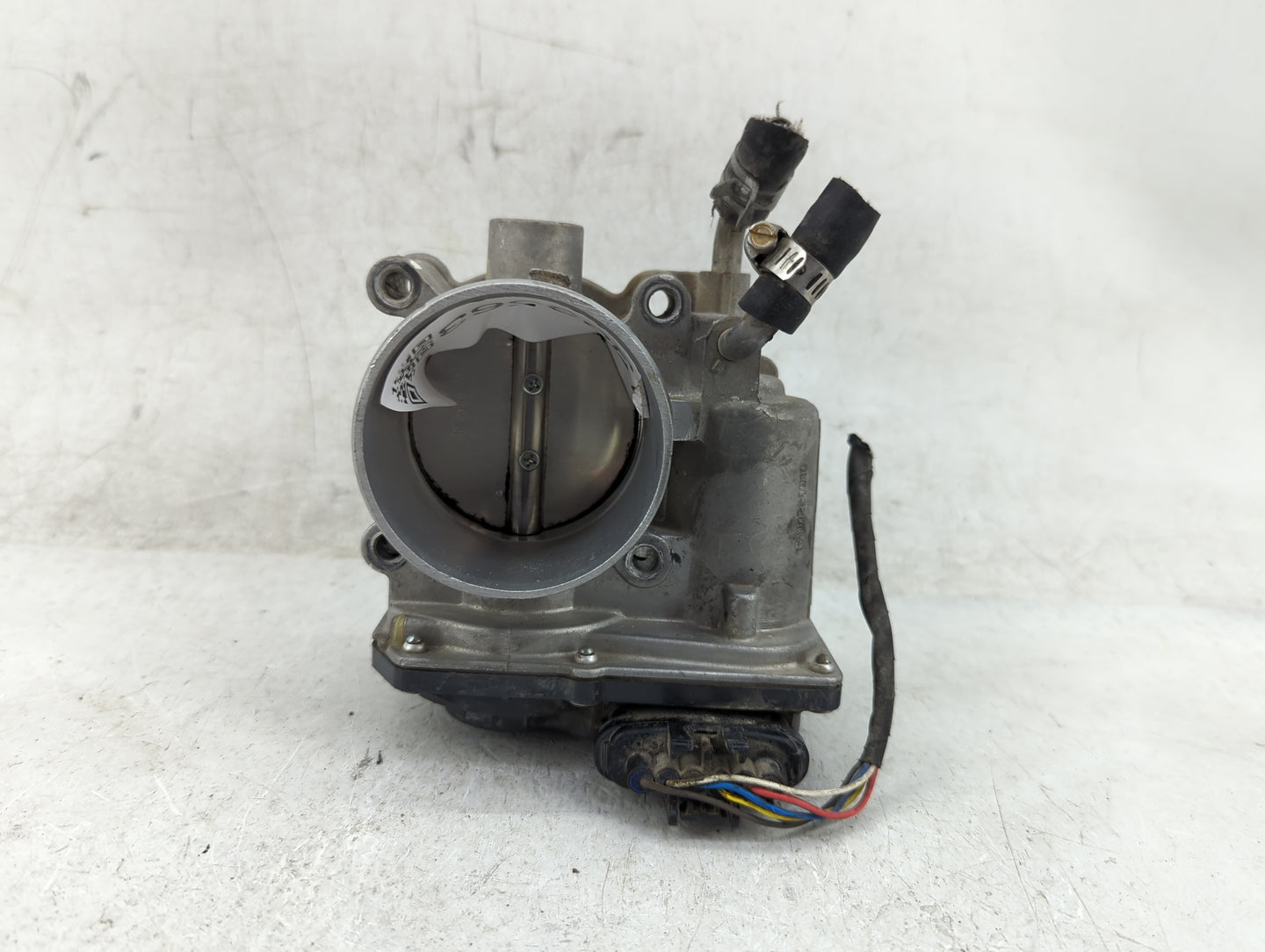 2017-2020 Hyundai Elantra Throttle Body P/N:35100-2E000 Fits Fits 2017 2018 2019 2020 OEM Used Auto Parts - Oemusedautoparts