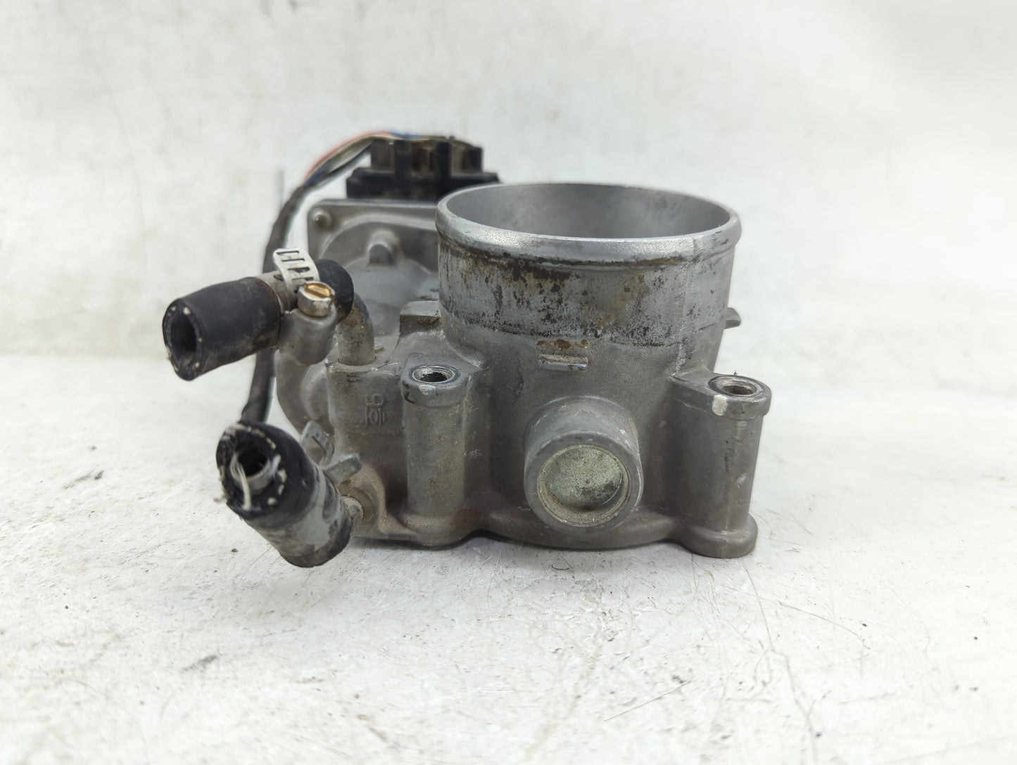 2017-2020 Hyundai Elantra Throttle Body P/N:35100-2E000 Fits Fits 2017 2018 2019 2020 OEM Used Auto Parts - Oemusedautoparts
