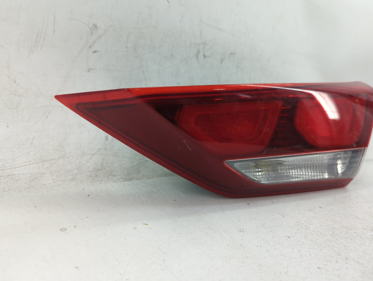 2013-2017 Hyundai Elantra Tail Light Assembly Passenger Right OEM P/N:92404-F30 Fits Fits 2013 2014 2015 2016 2017 OEM Used 
