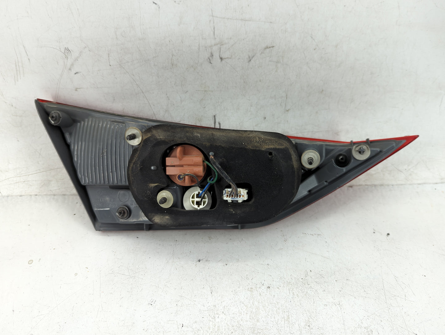 2013-2017 Hyundai Elantra Tail Light Assembly Passenger Right OEM P/N:92404-F30 Fits Fits 2013 2014 2015 2016 2017 OEM Used 