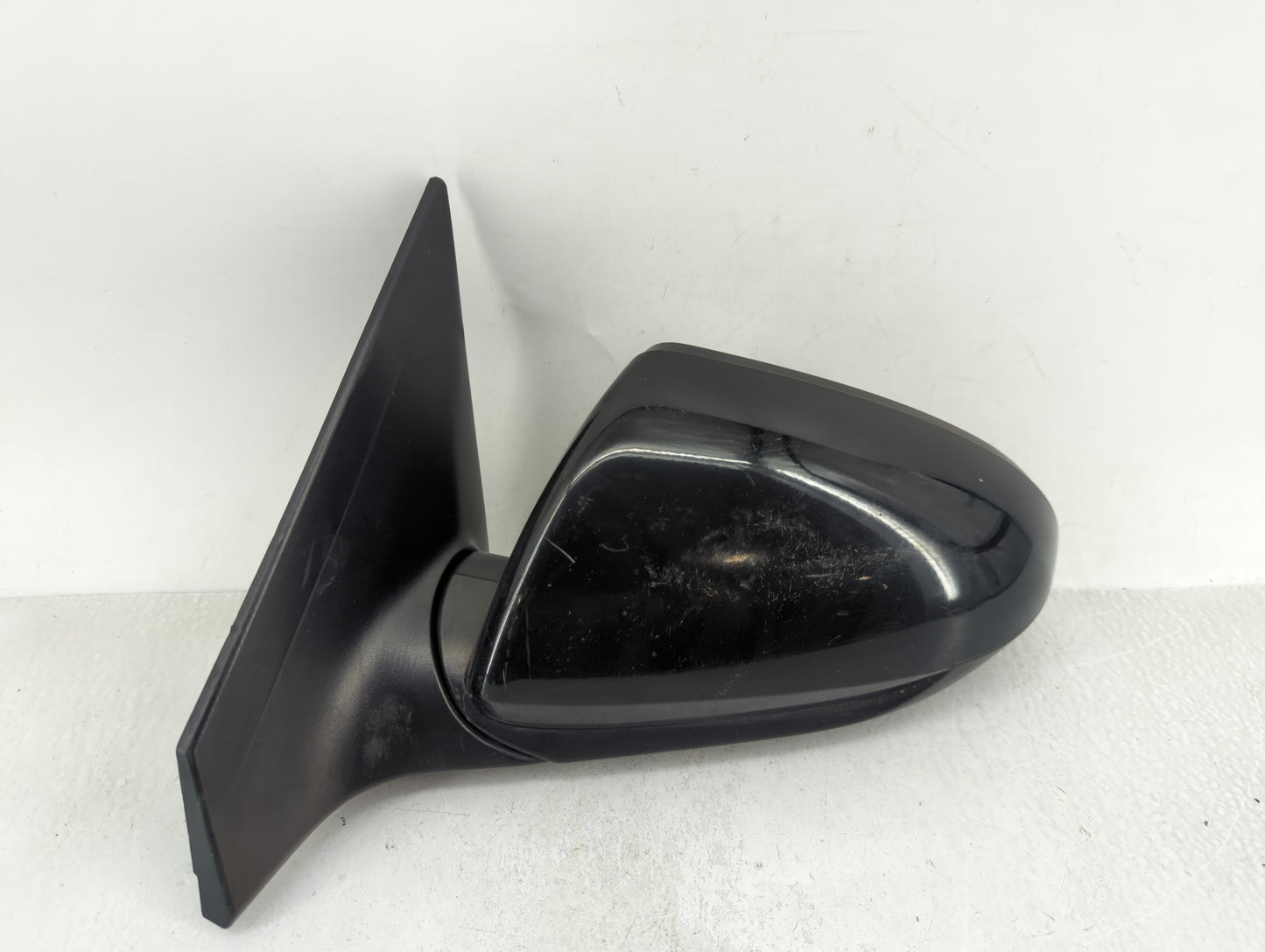 2017-2018 Hyundai Elantra Driver Side View Mirror - Left Door Mirror OEM Used - Oemusedautoparts1.com