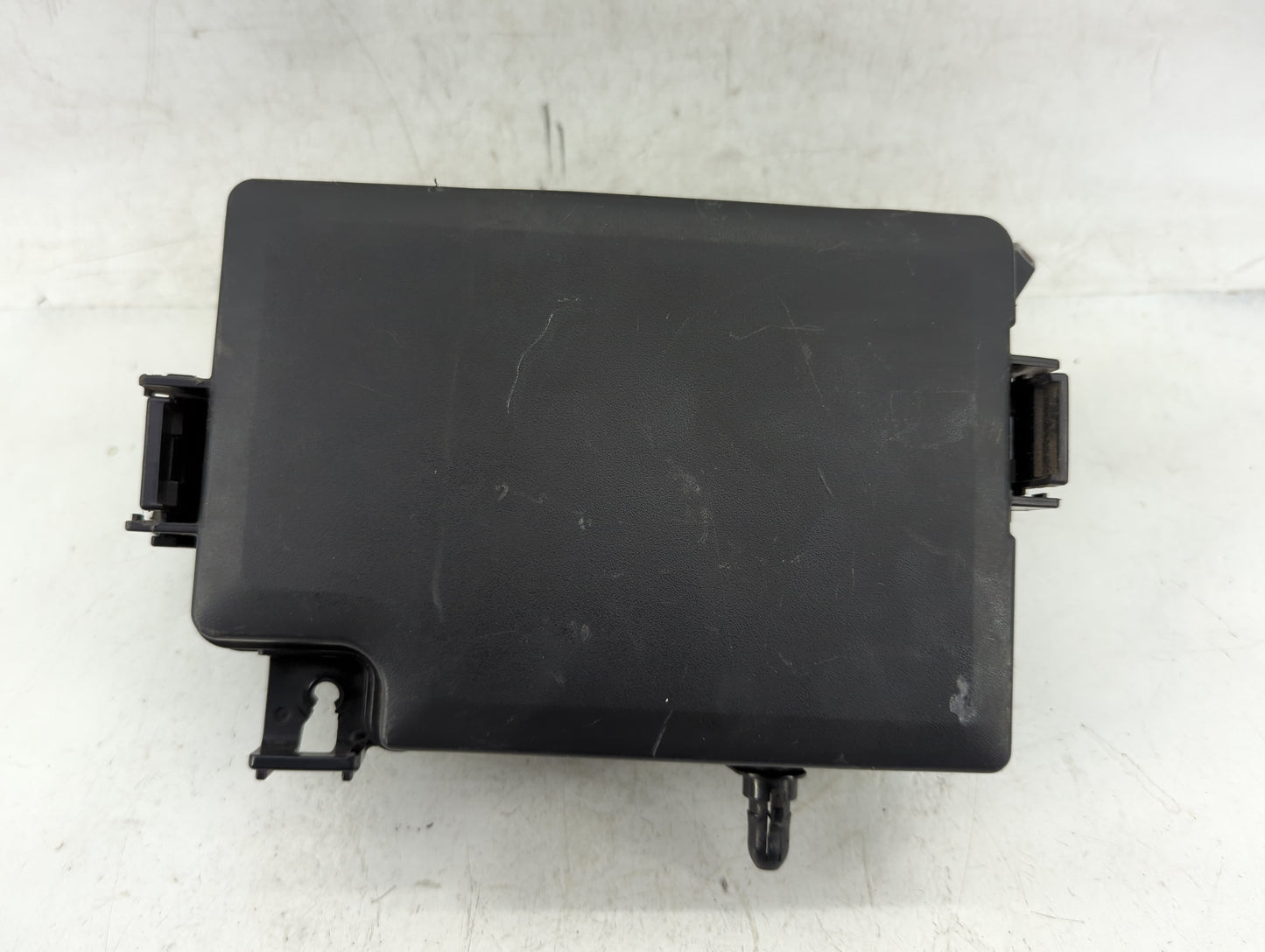 2017 Hyundai Elantra Fusebox Fuse Box Panel Relay Module P/N:91203 F2200 Fits OEM Used Auto Parts - Oemusedautoparts1.com