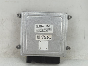 2016-2017 Hyundai Elantra PCM Engine Control Computer ECU ECM PCU OEM P/N:39170-2EJW1 Fits Fits 2016 2017 OEM Used Auto Part