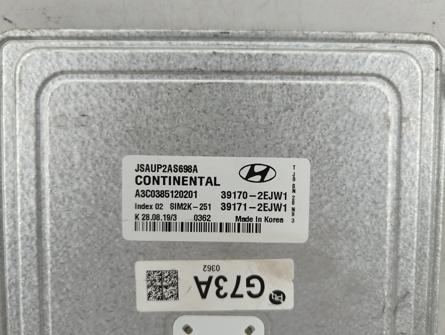 2016-2017 Hyundai Elantra PCM Engine Control Computer ECU ECM PCU OEM P/N:39170-2EJW1 Fits Fits 2016 2017 OEM Used Auto Part