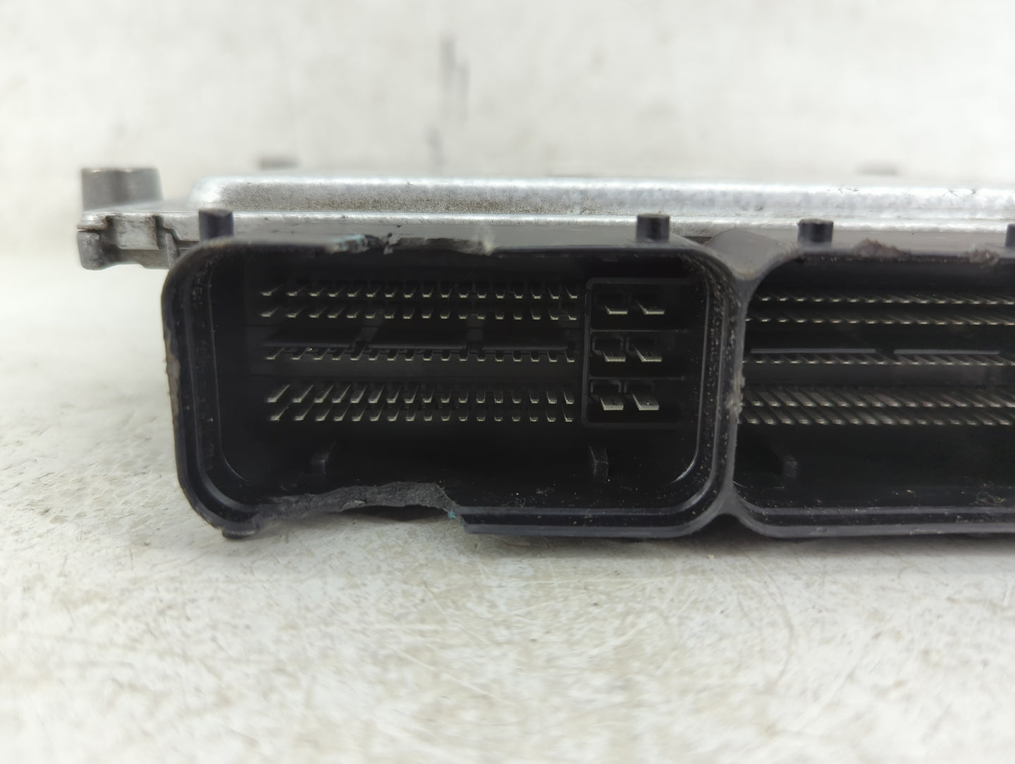 2016-2017 Hyundai Elantra PCM Engine Control Computer ECU ECM PCU OEM P/N:39170-2EJW1 Fits Fits 2016 2017 OEM Used Auto Part