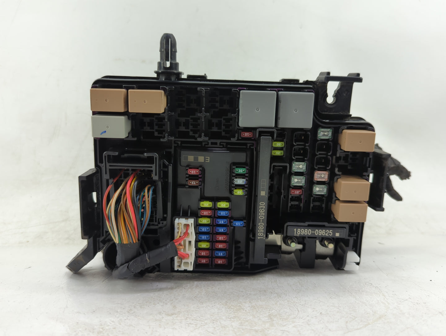 2017 Hyundai Elantra Fusebox Fuse Box Panel Relay Module P/N:91219-G3170 Fits OEM Used Auto Parts - Oemusedautoparts1.com