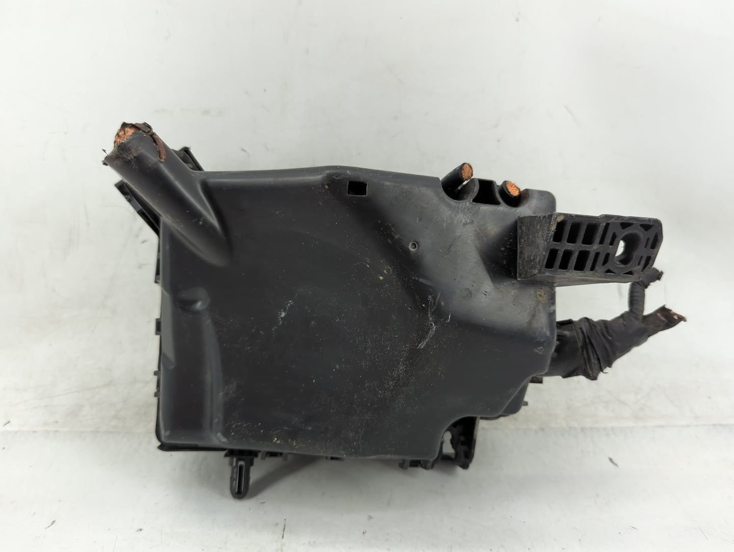 2017 Hyundai Elantra Fusebox Fuse Box Panel Relay Module P/N:91219-G3170 Fits OEM Used Auto Parts - Oemusedautoparts1.com