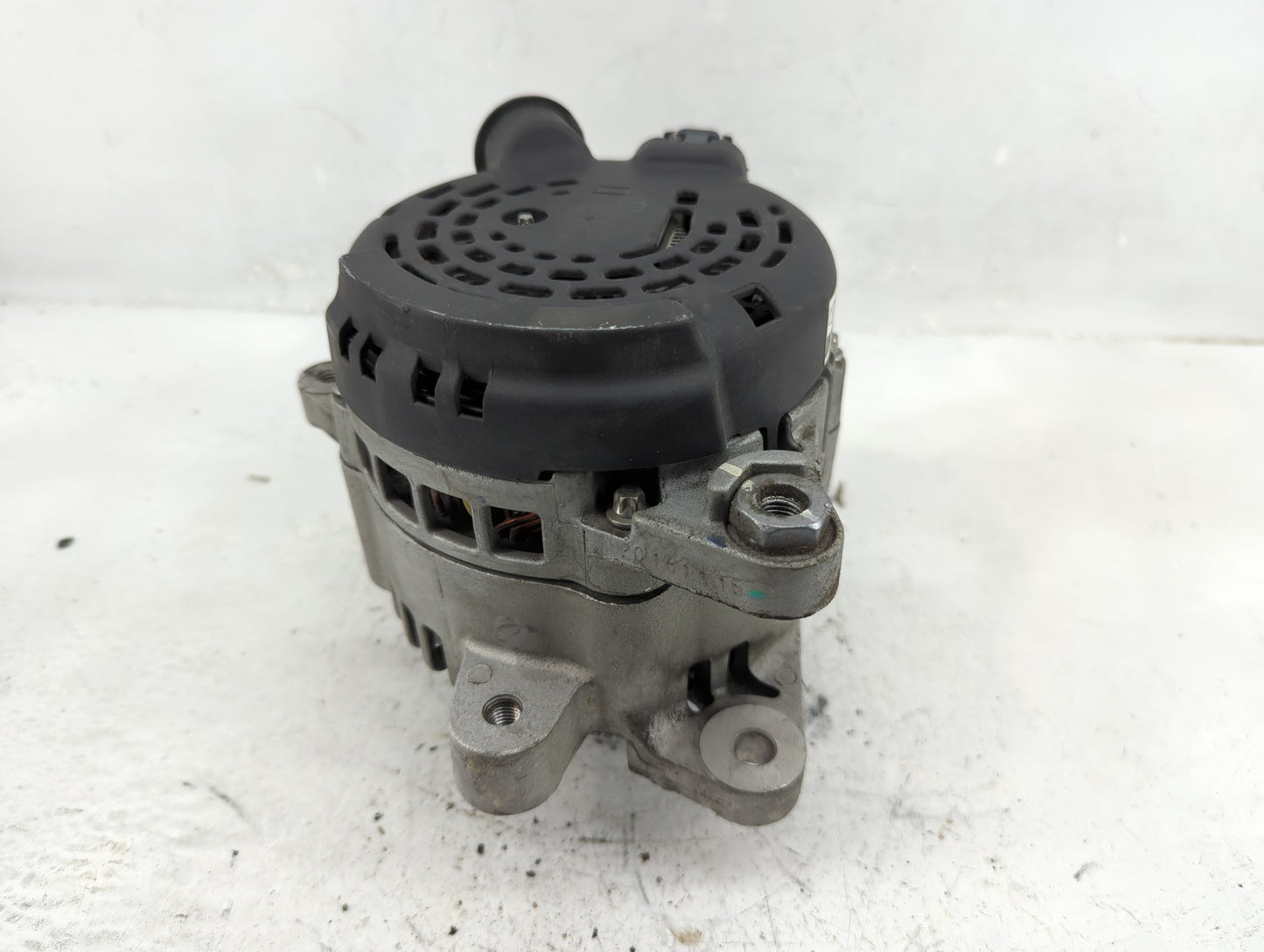 2017-2020 Hyundai Elantra Alternator Replacement Generator Charging Assembly Engine OEM P/N:37300-2E721 Fits OEM Used Auto P