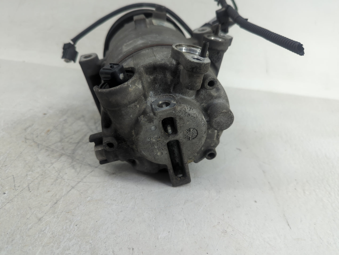 2017-2020 Hyundai Elantra Air Conditioning A/c Ac Compressor Oem - Oemusedautoparts1.com