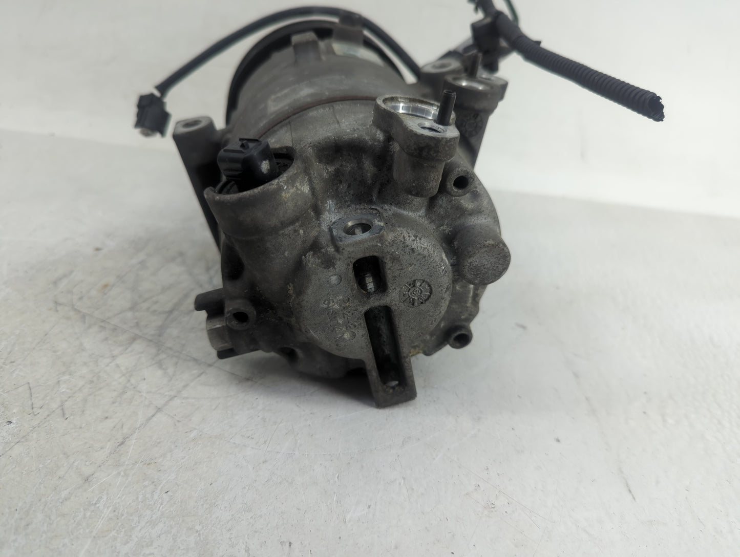 2017-2020 Hyundai Elantra Air Conditioning A/c Ac Compressor Oem - Oemusedautoparts1.com