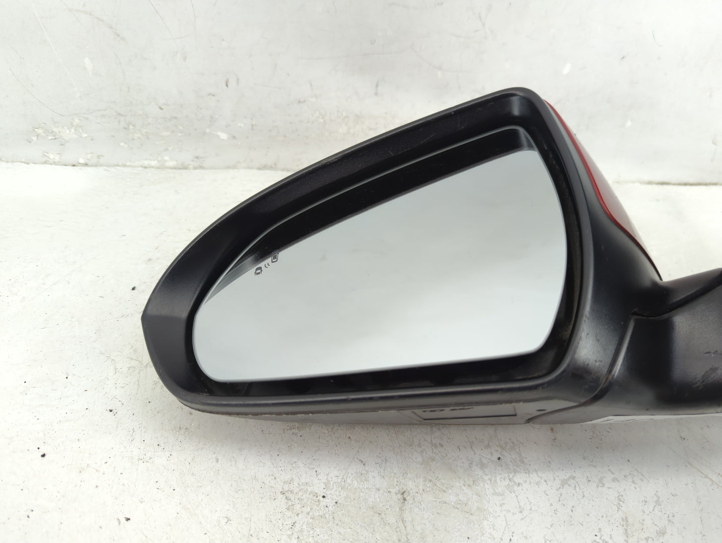 2017-2020 Hyundai Elantra Driver Side View Mirror - Left Door Mirror OEM Used - Oemusedautoparts1.com