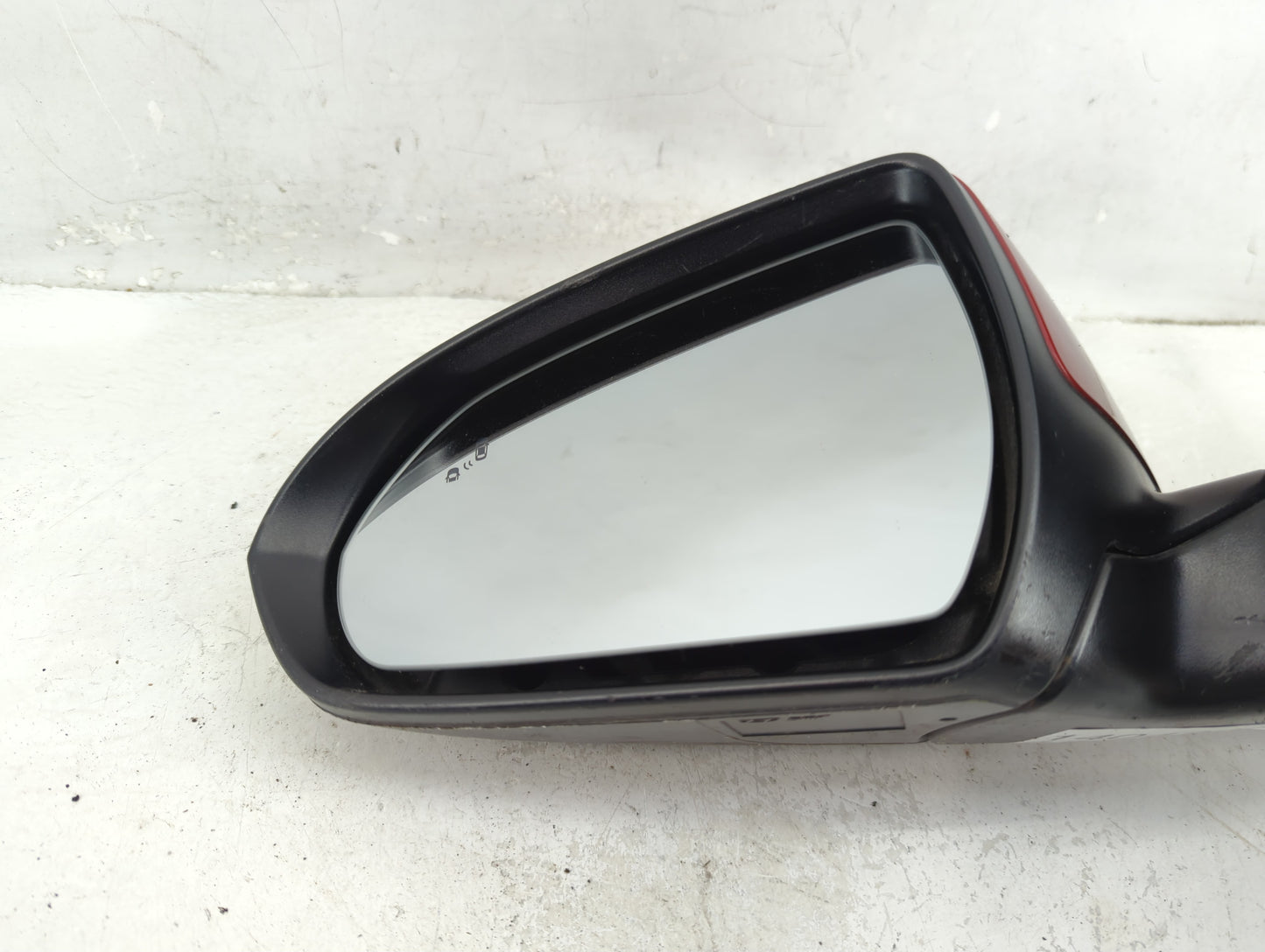 2017-2020 Hyundai Elantra Driver Side View Mirror - Left Door Mirror OEM Used - Oemusedautoparts1.com