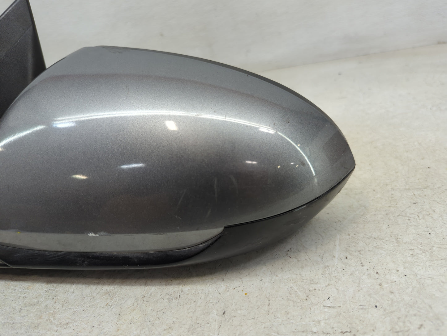 2017-2020 Hyundai Elantra Driver Side View Mirror - Left Door Mirror OEM Used - Oemusedautoparts1.com