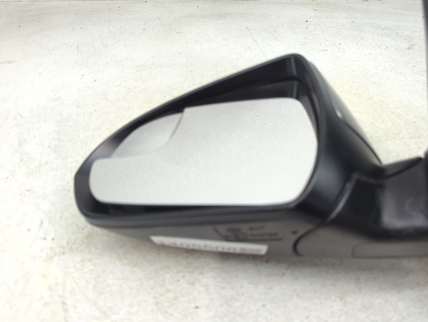 2017-2020 Hyundai Elantra Driver Side View Mirror - Left Door Mirror OEM Used - Oemusedautoparts1.com