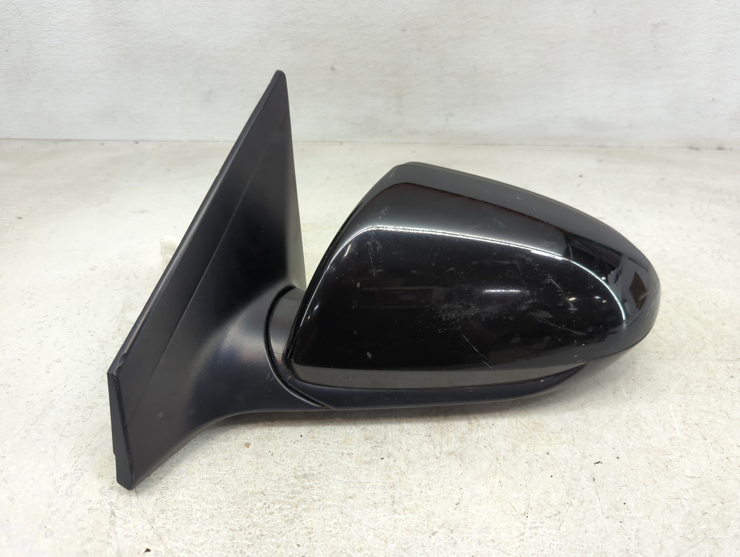 2017-2020 Hyundai Elantra Driver Side View Mirror - Left Door Mirror OEM Used - Oemusedautoparts1.com