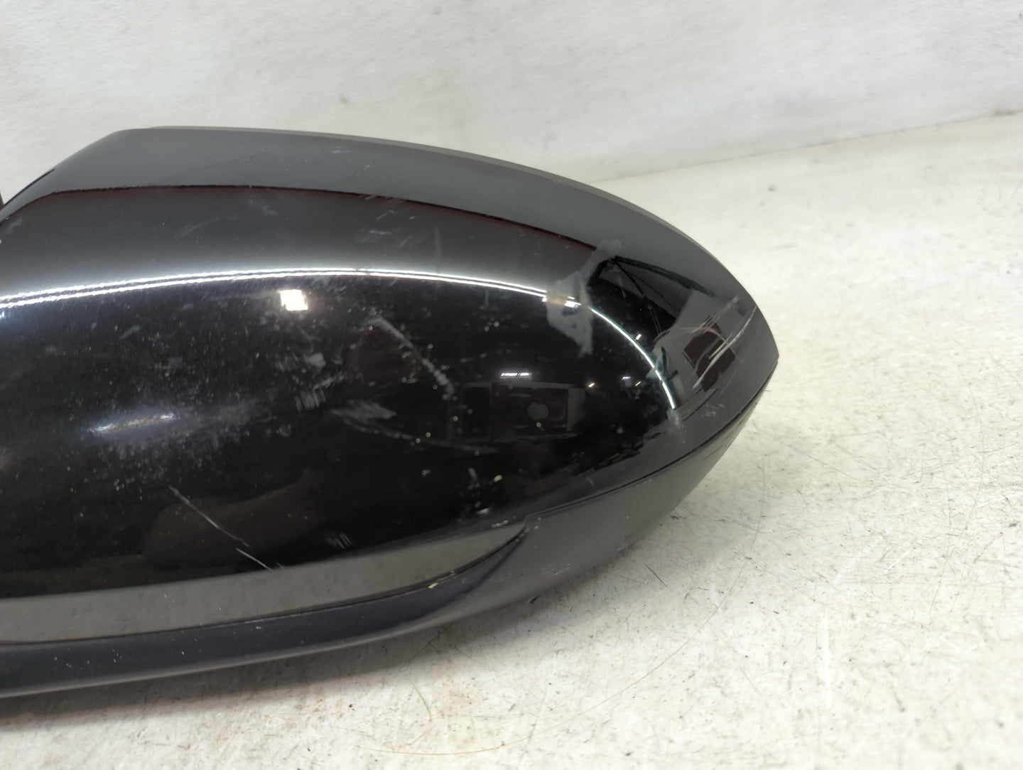 2017-2020 Hyundai Elantra Driver Side View Mirror - Left Door Mirror OEM Used - Oemusedautoparts1.com