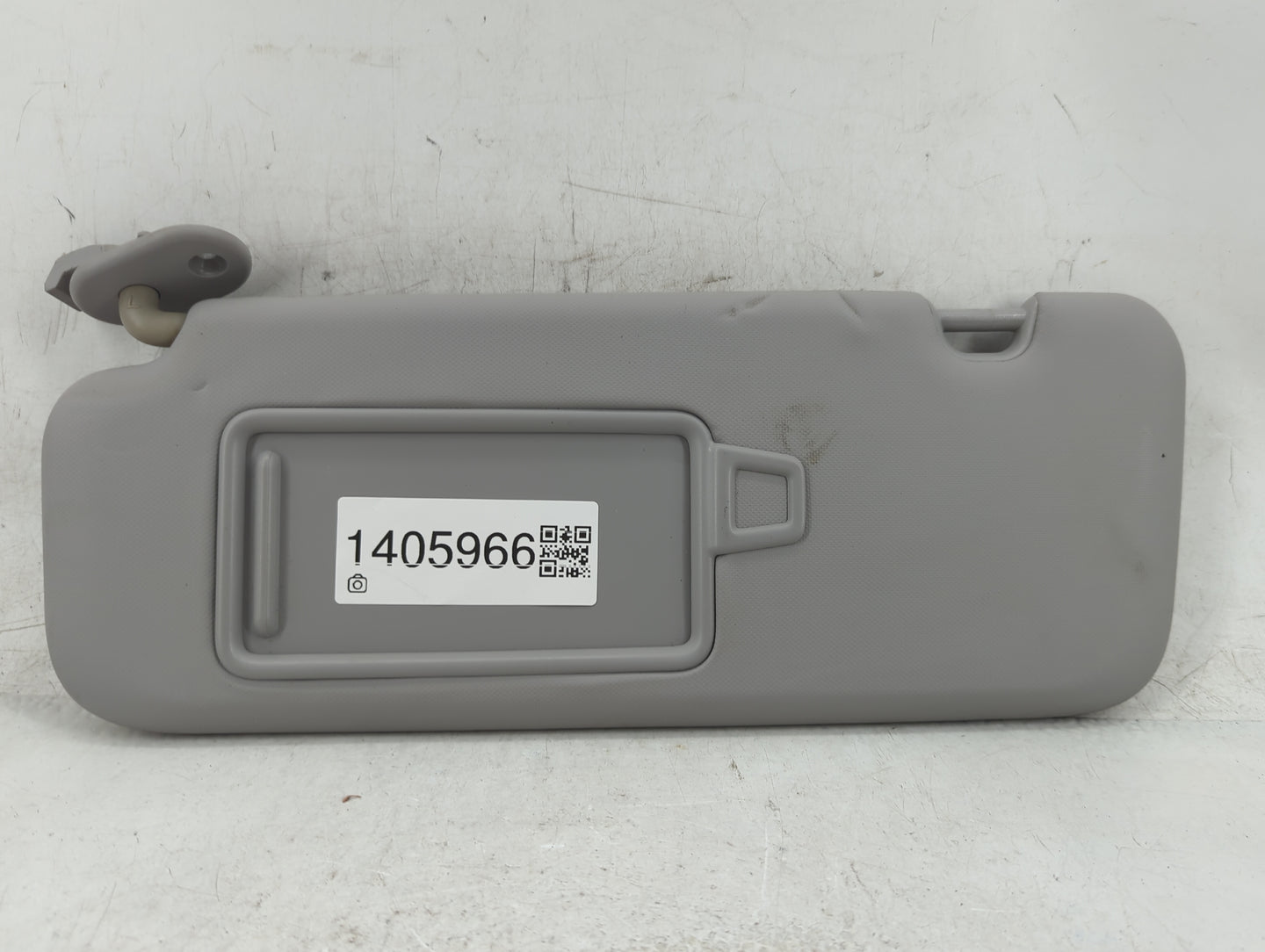 2017-2020 Hyundai Elantra Sun Visor Shade Replacement Driver Left Mirror Fits Fits 2017 2018 2019 2020 OEM Used Auto Parts -