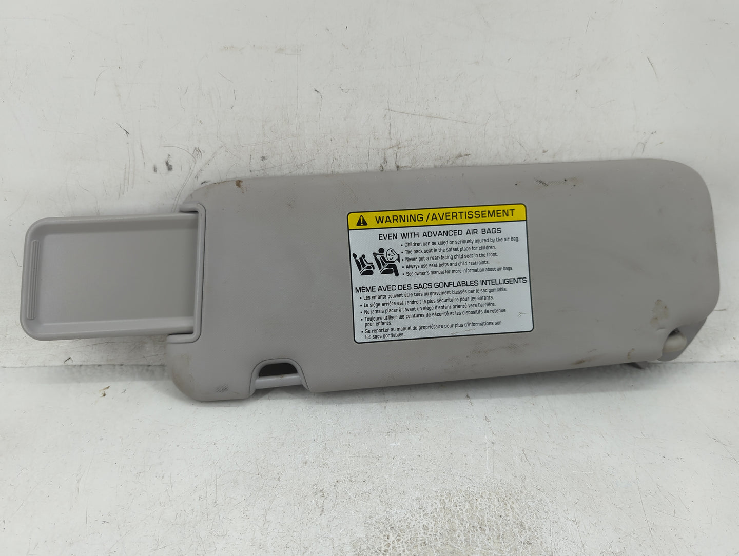 2017-2020 Hyundai Elantra Sun Visor Shade Replacement Passenger Right Mirror Fits Fits 2017 2018 2019 2020 OEM Used Auto Par