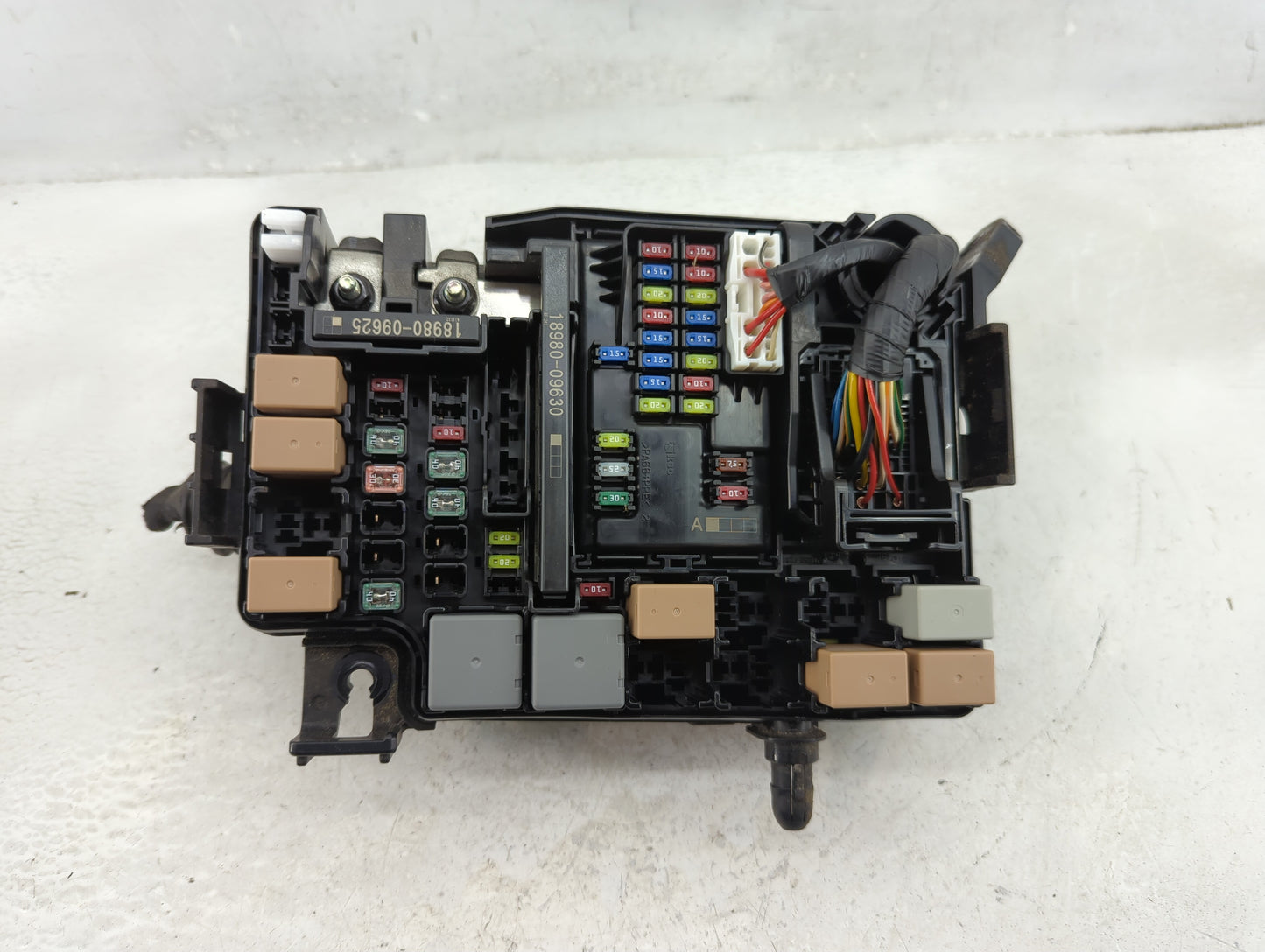 2017 Hyundai Elantra Fusebox Fuse Box Panel Relay Module P/N:91956-F2020 Fits OEM Used Auto Parts - Oemusedautoparts1.com