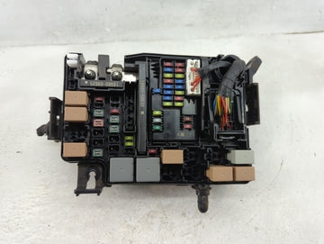 2017 Hyundai Elantra Fusebox Fuse Box Panel Relay Module P/N:91956-F2020 Fits OEM Used Auto Parts