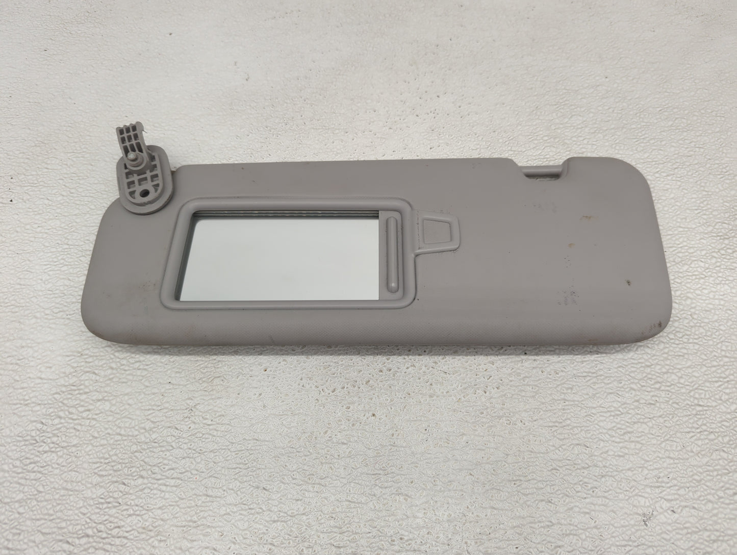 2017-2020 Hyundai Elantra Sun Visor Shade Replacement Driver Left Mirror Fits Fits 2017 2018 2019 2020 OEM Used Auto Parts -