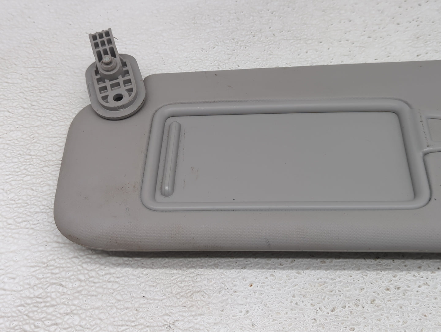 2017-2020 Hyundai Elantra Sun Visor Shade Replacement Driver Left Mirror Fits Fits 2017 2018 2019 2020 OEM Used Auto Parts -
