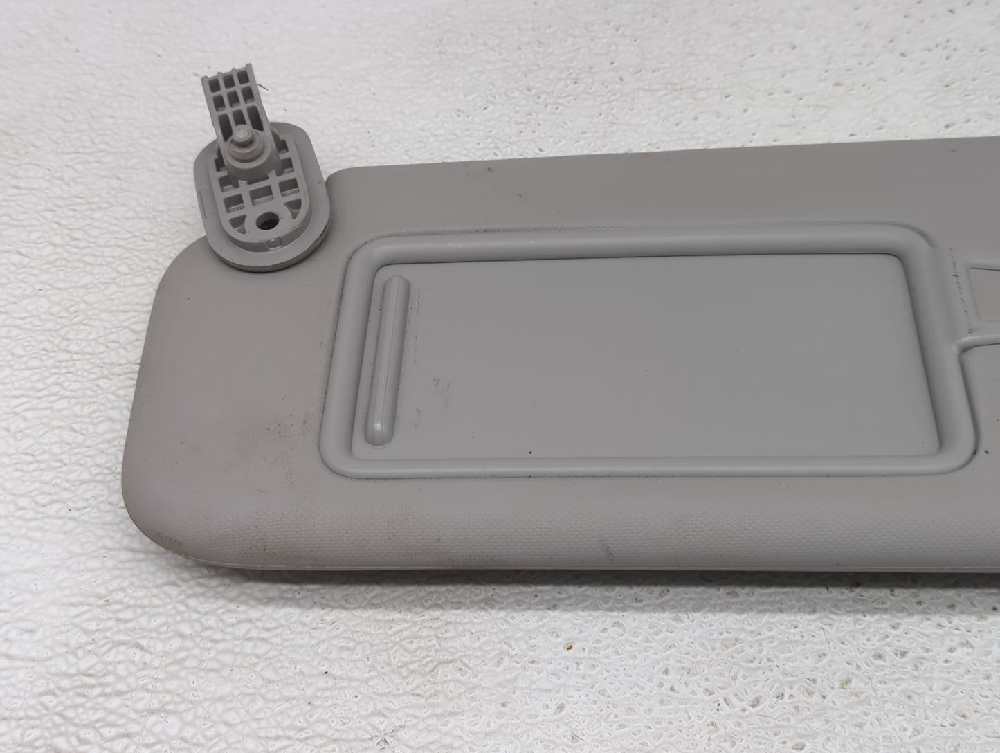 2017-2020 Hyundai Elantra Sun Visor Shade Replacement Driver Left Mirror Fits Fits 2017 2018 2019 2020 OEM Used Auto Parts -