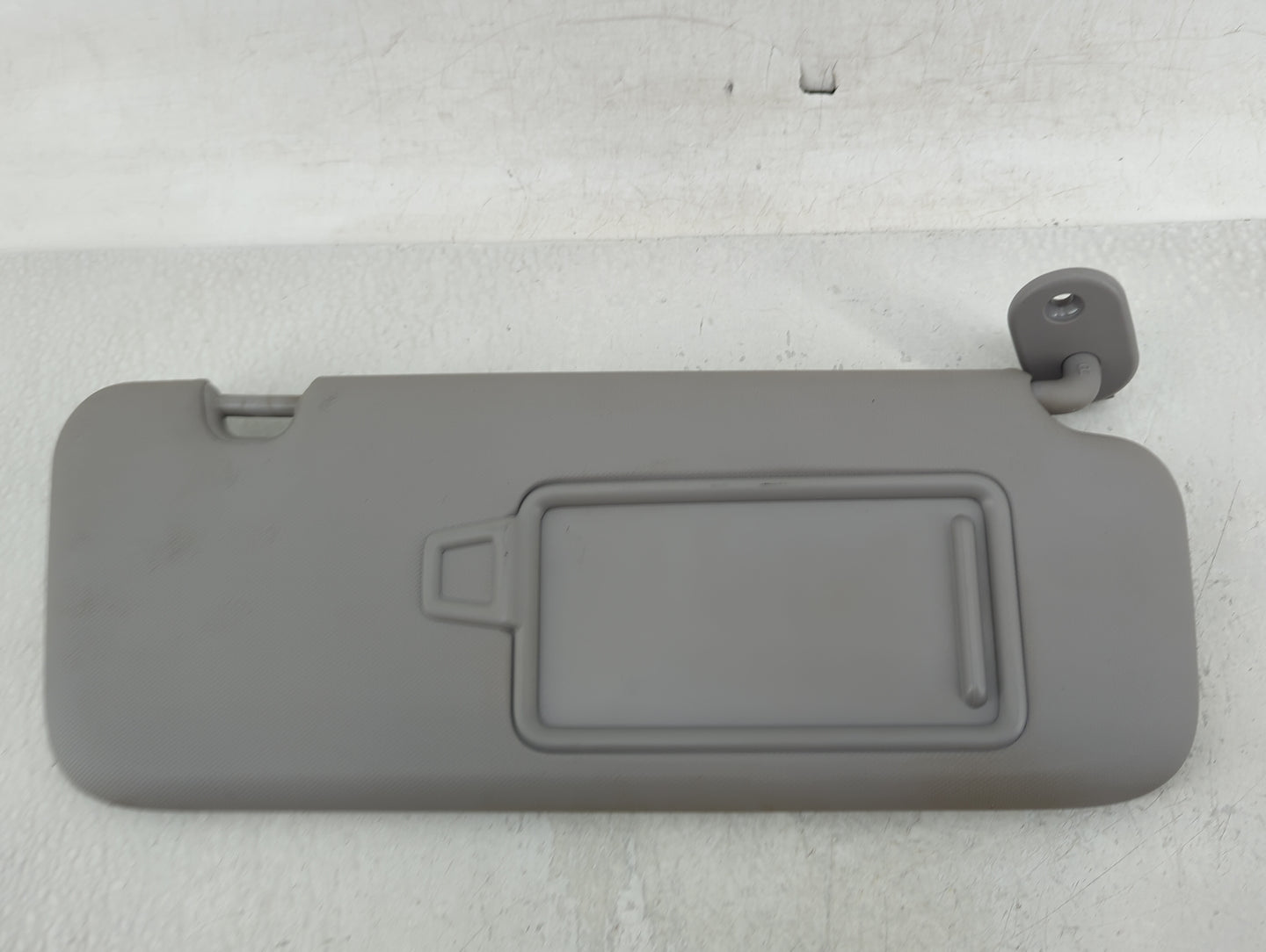 2017-2020 Hyundai Elantra Sun Visor Shade Replacement Passenger Right Mirror Fits Fits 2017 2018 2019 2020 OEM Used Auto Par