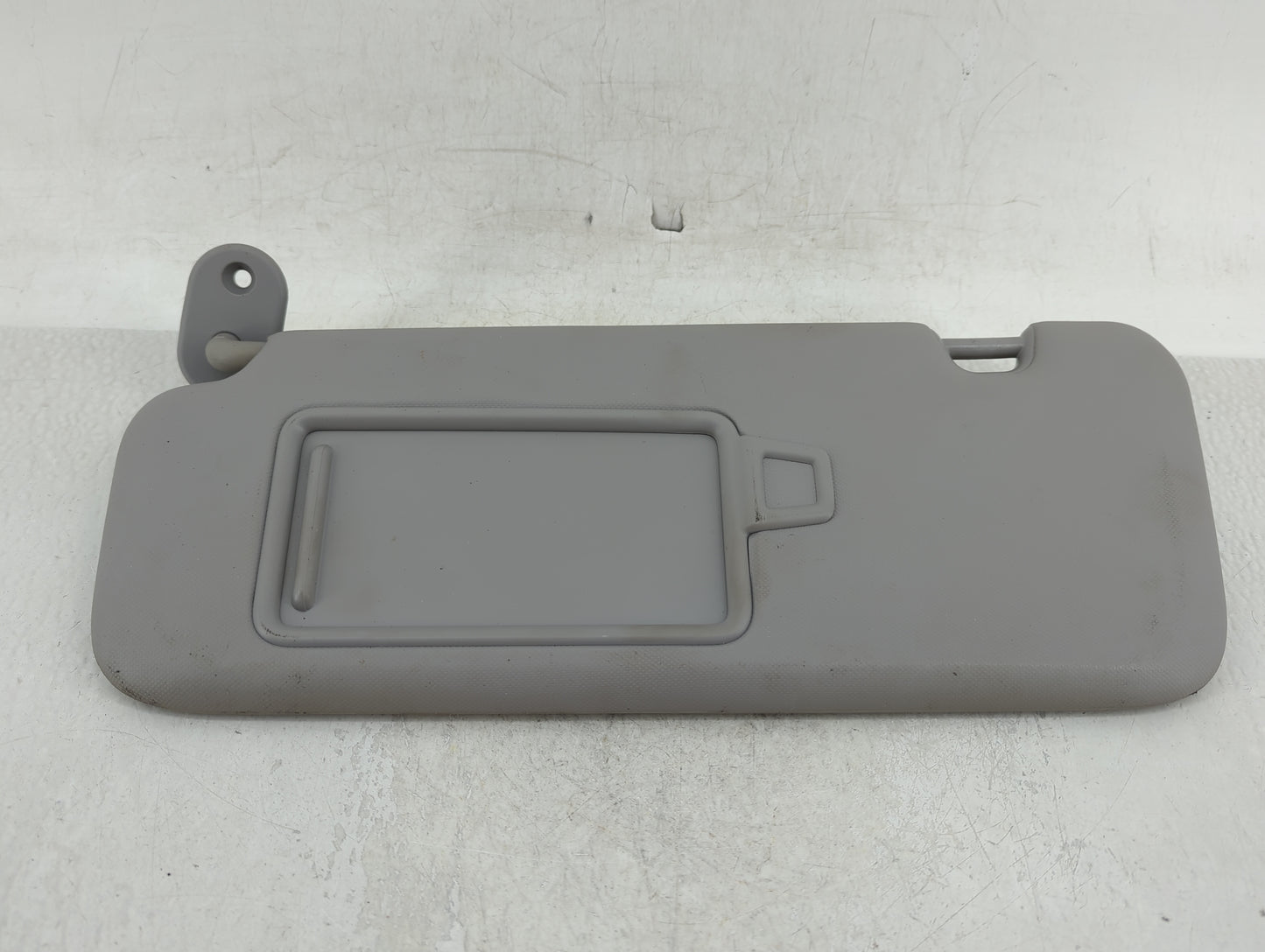 2017-2020 Hyundai Elantra Sun Visor Shade Replacement Driver Left Mirror Fits Fits 2017 2018 2019 2020 OEM Used Auto Parts -