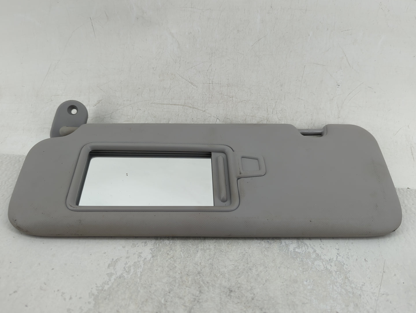 2017-2020 Hyundai Elantra Sun Visor Shade Replacement Driver Left Mirror Fits Fits 2017 2018 2019 2020 OEM Used Auto Parts -