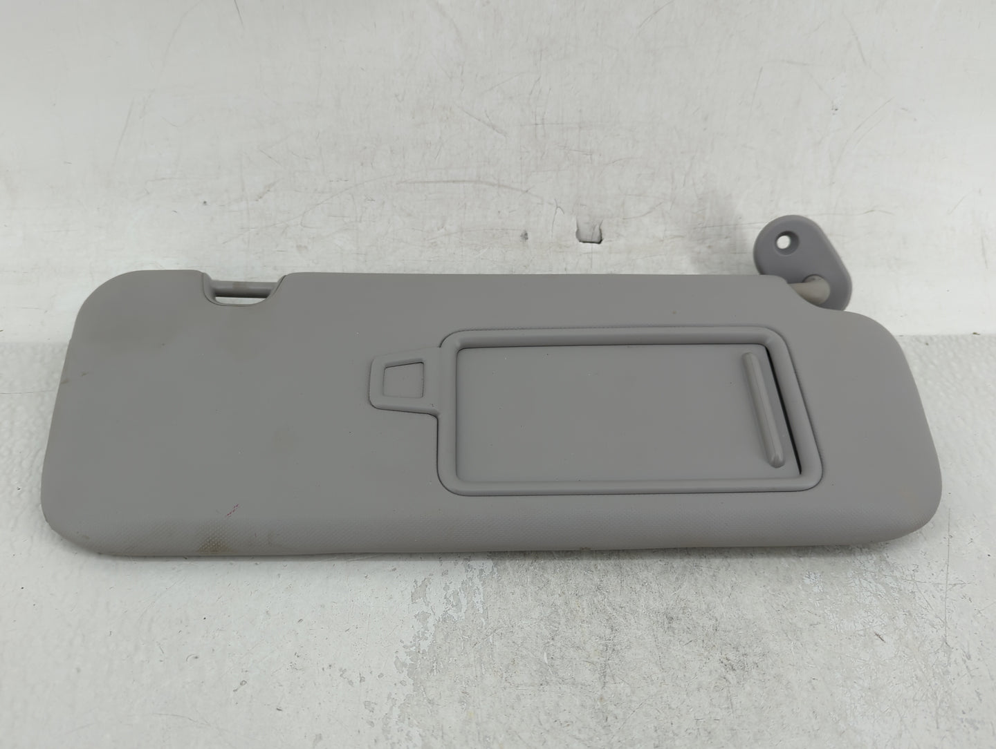 2017-2020 Hyundai Elantra Sun Visor Shade Replacement Passenger Right Mirror Fits Fits 2017 2018 2019 2020 OEM Used Auto Par