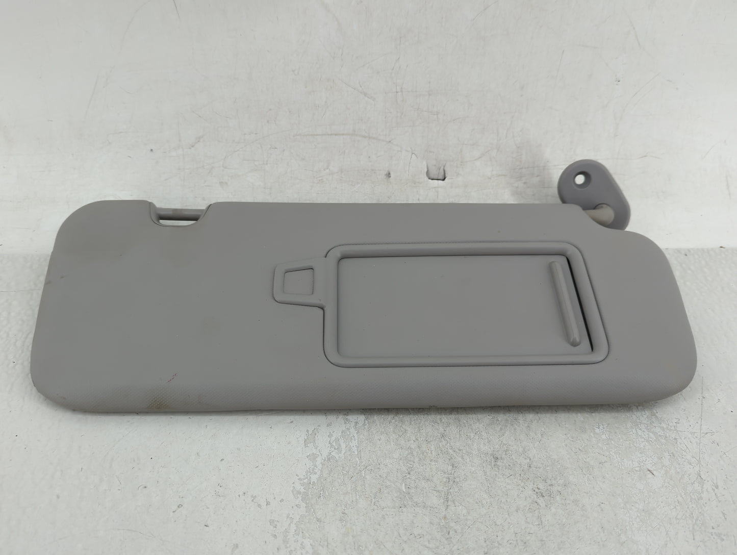 2017-2020 Hyundai Elantra Sun Visor Shade Replacement Passenger Right Mirror Fits Fits 2017 2018 2019 2020 OEM Used Auto Par