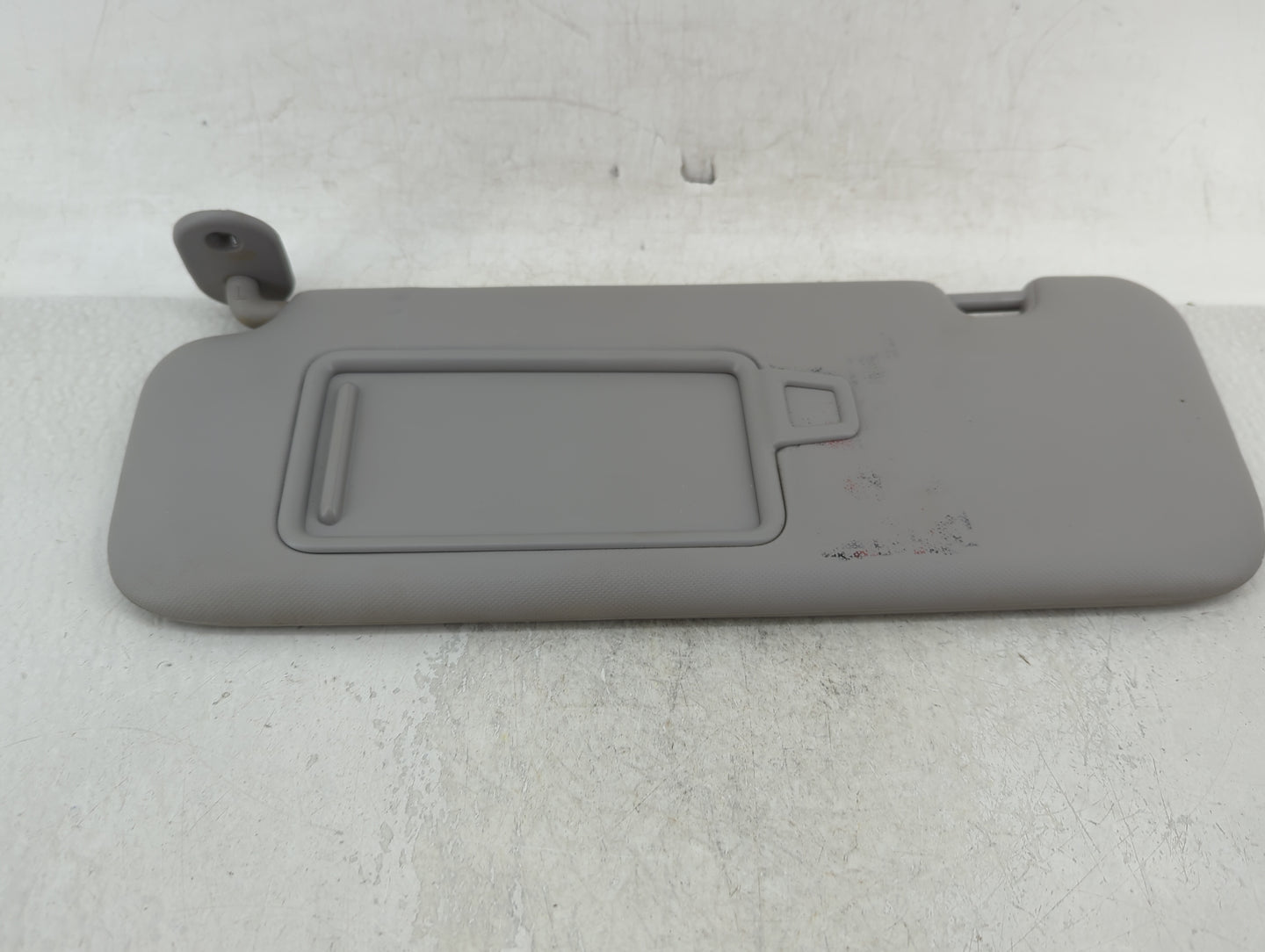 2017-2020 Hyundai Elantra Sun Visor Shade Replacement Driver Left Mirror Fits Fits 2017 2018 2019 2020 OEM Used Auto Parts -