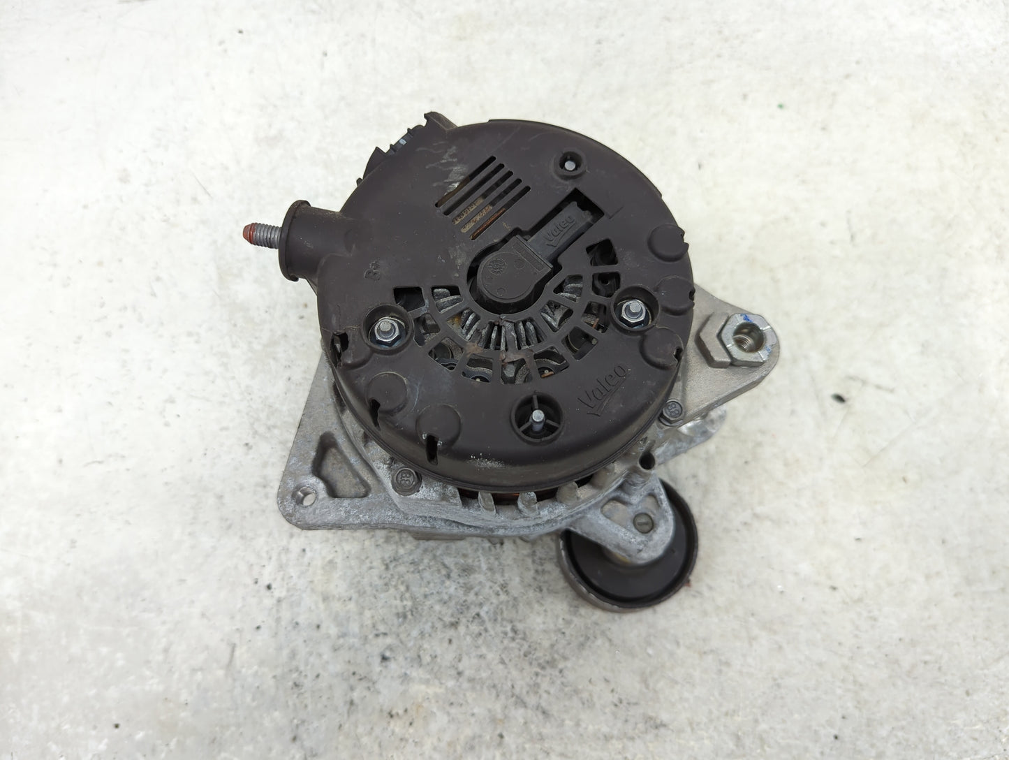 2017-2020 Hyundai Elantra Alternator Replacement Generator Charging Assembly Engine OEM P/N:37300-2E821 2627727 Fits OEM Use
