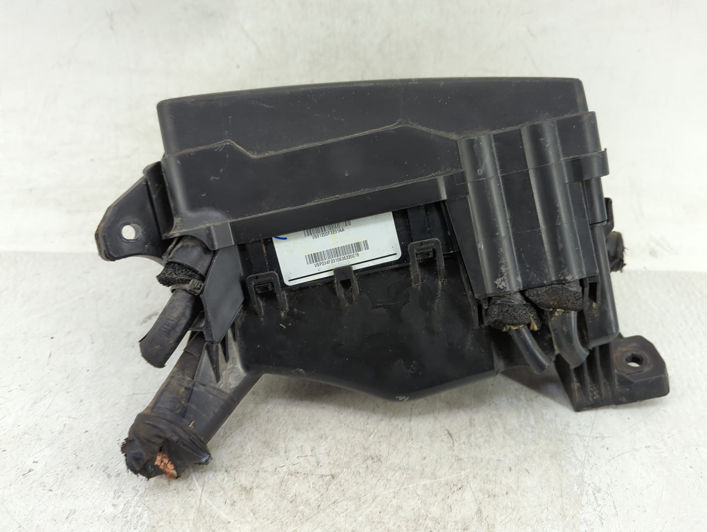 2017 Hyundai Elantra Fusebox Fuse Box Panel Relay Module Fits OEM Used Auto Parts - Oemusedautoparts1.com