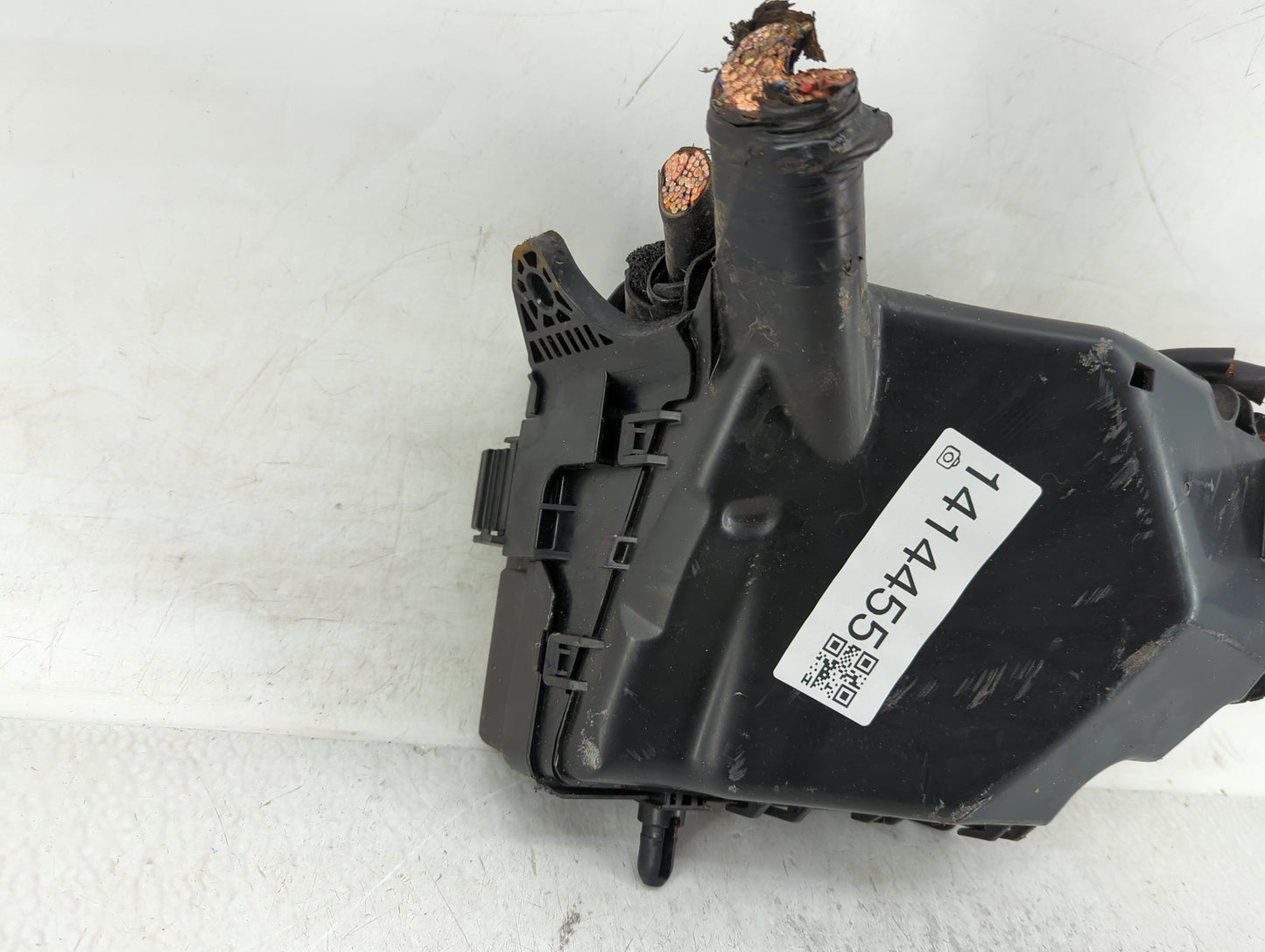 2017 Hyundai Elantra Fusebox Fuse Box Panel Relay Module Fits OEM Used Auto Parts - Oemusedautoparts1.com