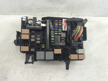 2017 Hyundai Elantra Fusebox Fuse Box Panel Relay Module Fits OEM Used Auto Parts