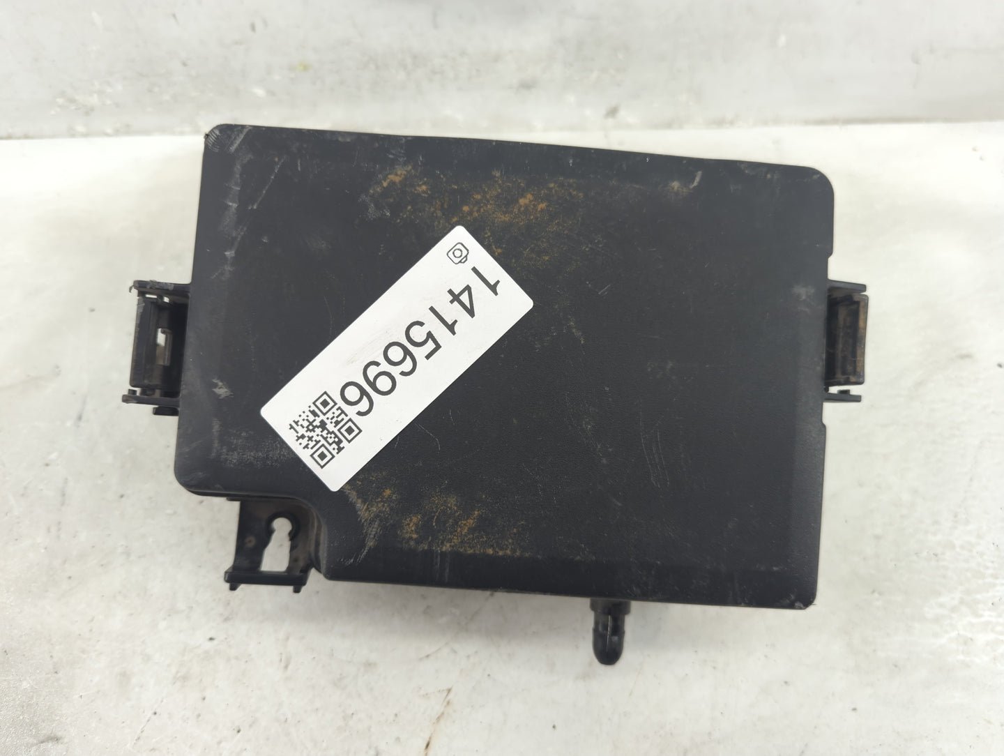 2017 Hyundai Elantra Fusebox Fuse Box Panel Relay Module P/N:91956-F2021 Fits OEM Used Auto Parts - Oemusedautoparts1.com