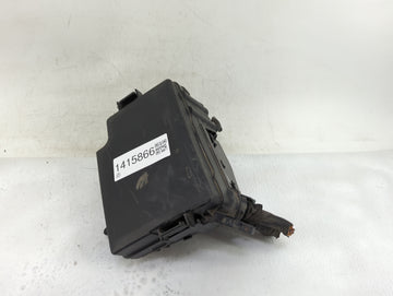 2017 Hyundai Elantra Fusebox Fuse Box Panel Relay Module P/N:91203 F2200 Fits OEM Used Auto Parts - Oemusedautoparts1.com