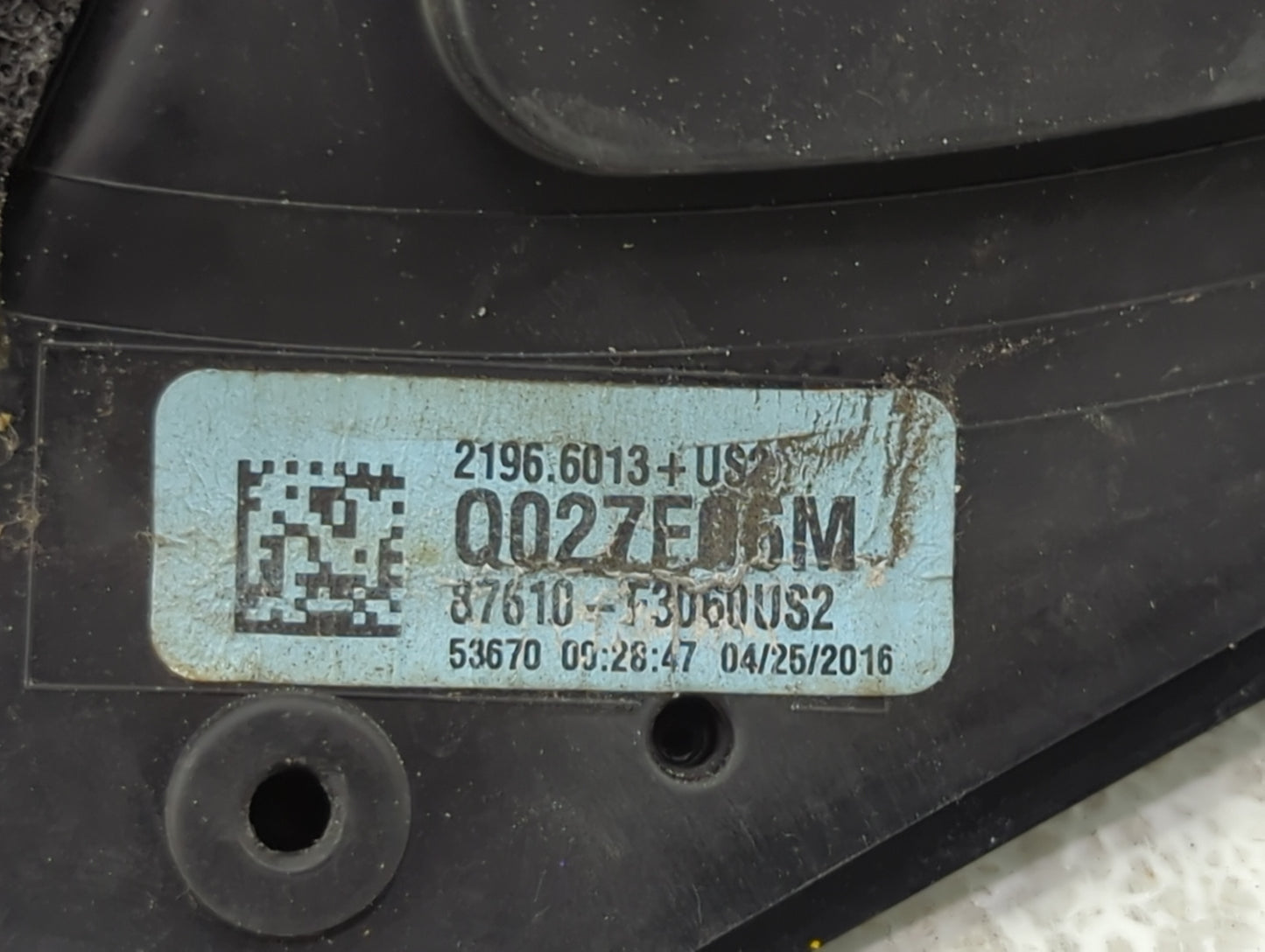 2017-2018 Hyundai Elantra Passenger Side View Mirror - Right Door Mirror OEM Used - Oemusedautoparts1.com