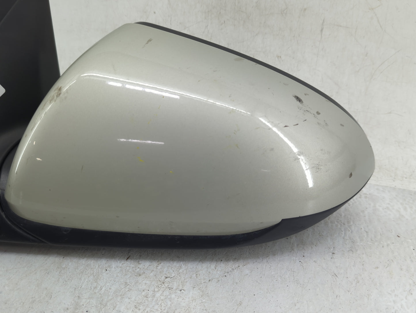 2017-2020 Hyundai Elantra Driver Side View Mirror - Left Door Mirror OEM Used - Oemusedautoparts1.com