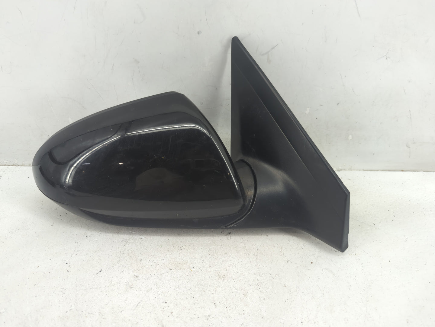 2017-2020 Hyundai Elantra Passenger Side View Mirror - Right Door Mirror OEM Used - Oemusedautoparts1.com