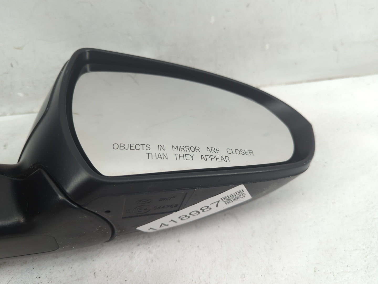 2017-2020 Hyundai Elantra Passenger Side View Mirror - Right Door Mirror OEM Used - Oemusedautoparts1.com