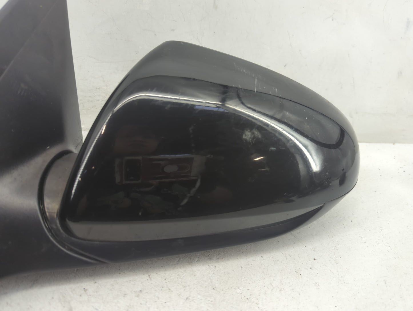 2017-2020 Hyundai Elantra Driver Side View Mirror - Left Door Mirror OEM Used - Oemusedautoparts1.com