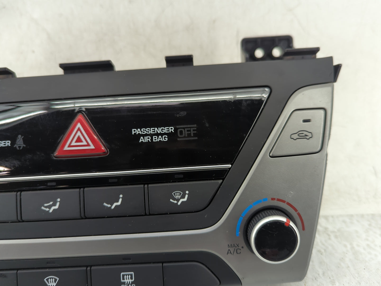 2017 Hyundai Elantra Climate Control Module Temperature AC/Heater Replacement P/N:97250-F20614X 97250-F2XXX Fits OEM Used Au